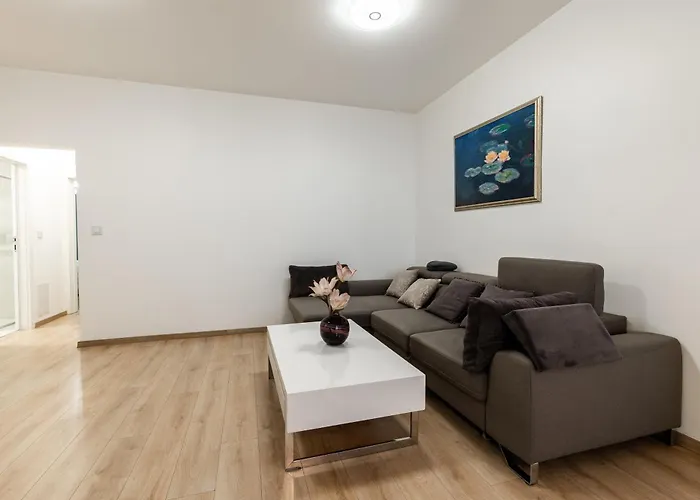 Apartment Finest 3br Downtown